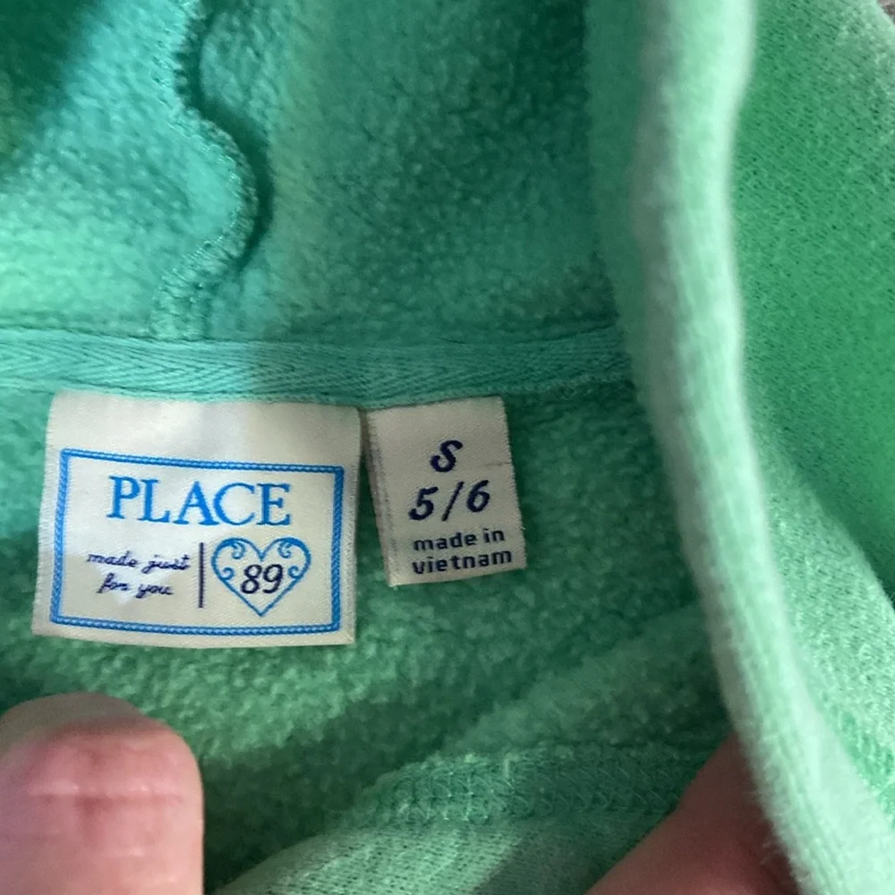 2 Girls Children’s Place Winter Tops Size 5/6